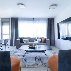 The Haneviim Suites - Isrentals Apartment *