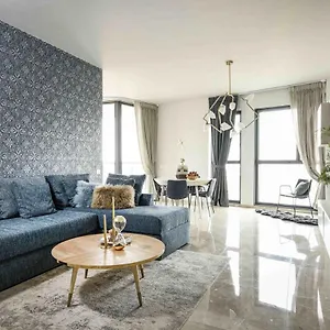 Luxury Jtower Palace Apartment *