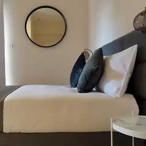 B12 Guest house