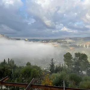 מענה שמחה רוממה דירת אירוח *