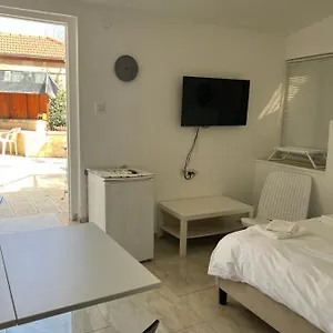 A Gorgeous Studio In The City Center, Near The Western Wall Apartment *