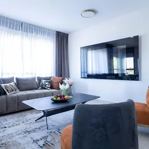 Apartment Ha-nevi'im St 22 - Isrentals *