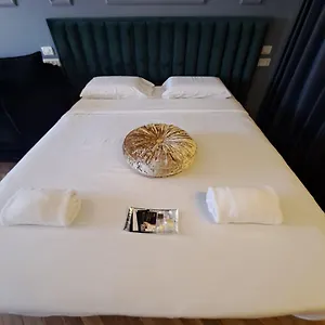 King George Palace *