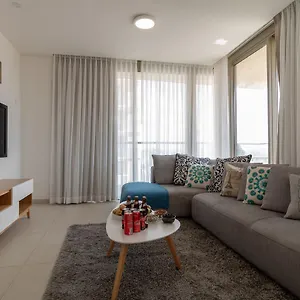 Apartment Enjoy Views Of From Chic Flat *