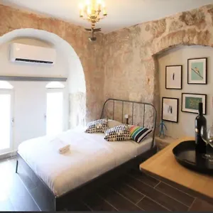 Refael's Studio - City Center Apartment Jerusalem