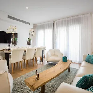 Rav Kook Luxury Complex - 4bdr Apartment