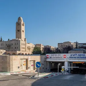 Holysuite Moshe Hess Jerusalem