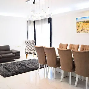 Luxury 120m2 In Center, Location! *