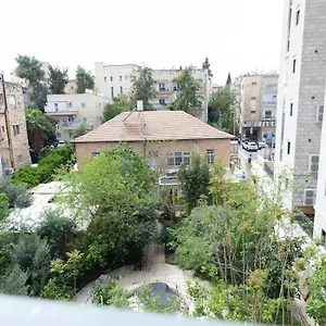 Cosy And Suits * Jerusalem