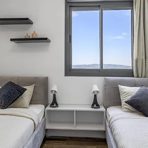 Luxury By Ib Apartment