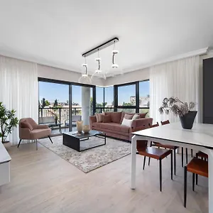 Luxury 2bdr In The Heart Of