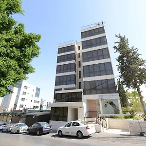 Grand Park 3*