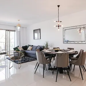 Haneviim Court Apartment
